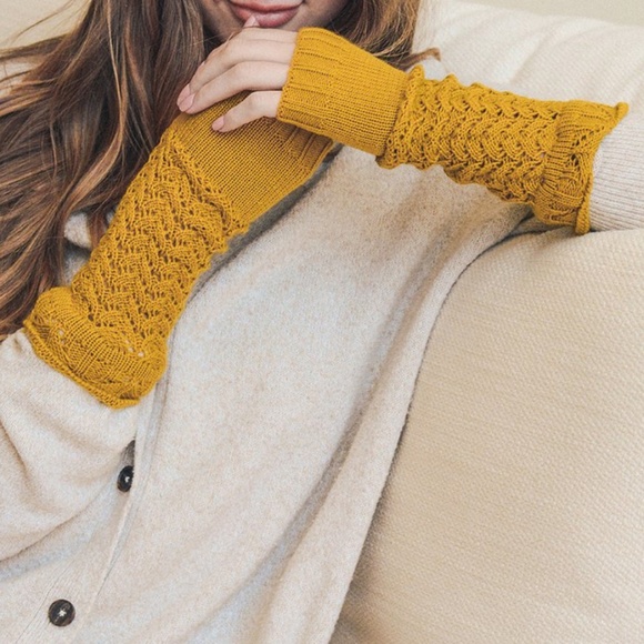 Mustard Thumb Cut Out Gloves - Picture 2 of 3